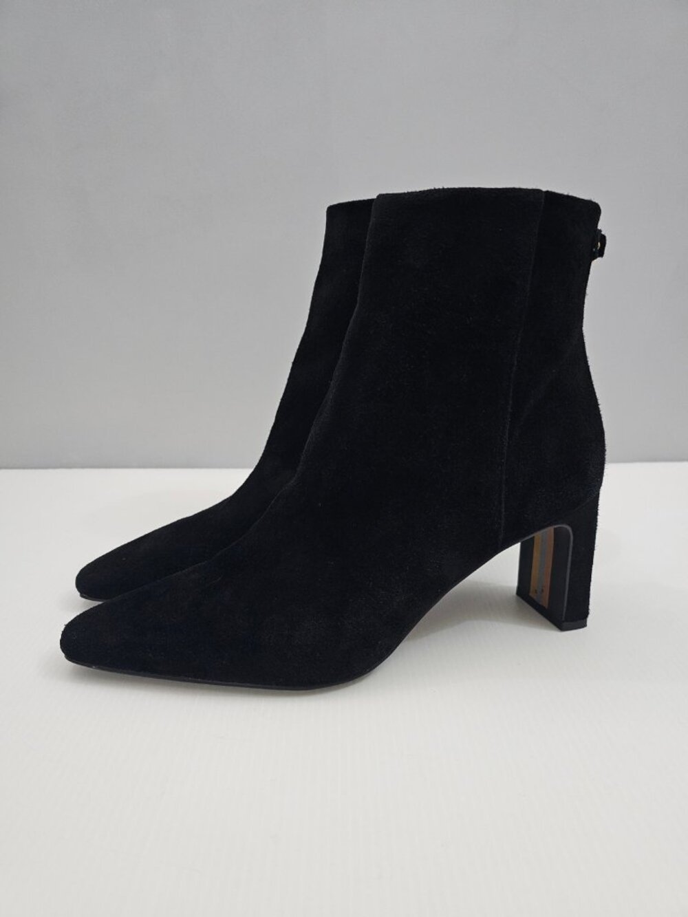 Sam Edelman Saige Ankle Bootie Womens 8 Black Suede Block Heel Pointed Toe - Picture 16 of 16